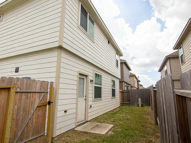 18602 Frazers Ravine Ln — Photo 4