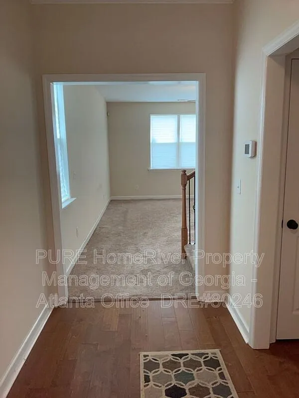 3 bed, 2.5 bath, 1733 sqft, $1,750 — Photo 3