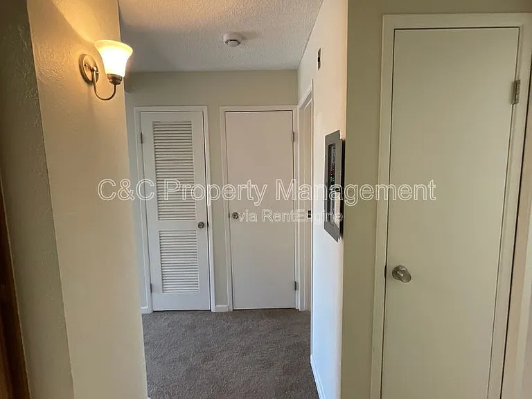 6254 Joaquin Murieta Ave #B — Photo 15