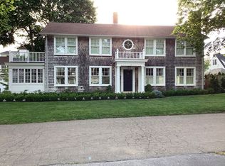 36 Woodlawn Ave, Madison, CT 06443