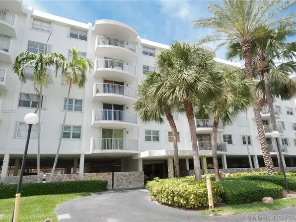 210 Seaview Dr #405, Key Biscayne, FL 33149