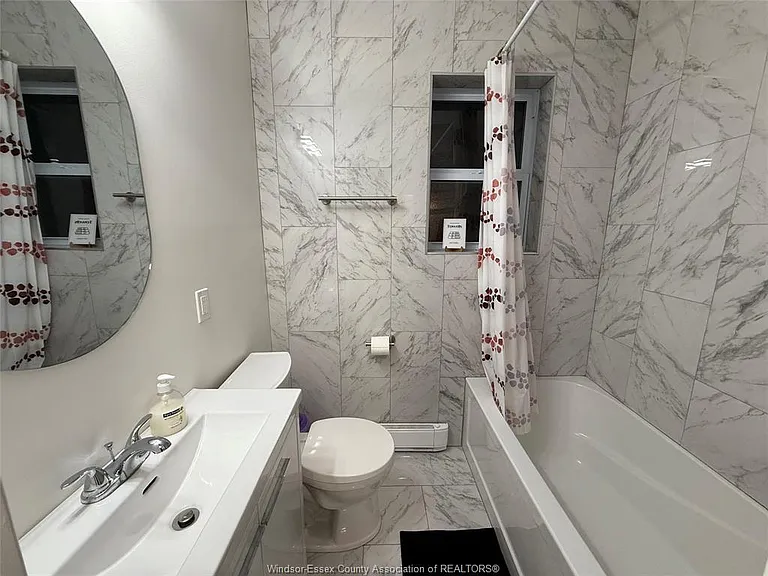 808 Ottawa St #3 — Photo 9