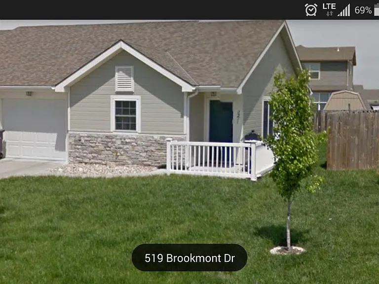 521 Brookmont Dr — Photo 2