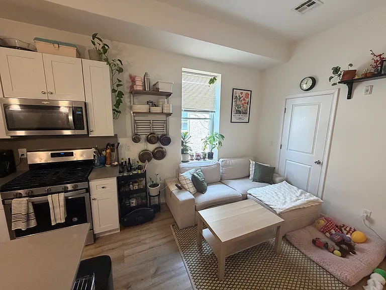 737 S 4th St #2A — Photo 3