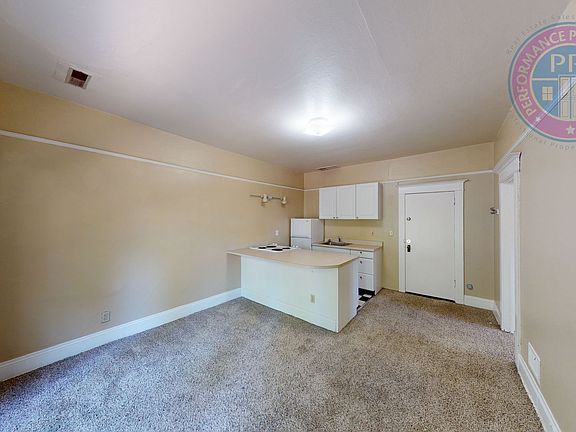5th image of 1626 SE Alder St APT 6