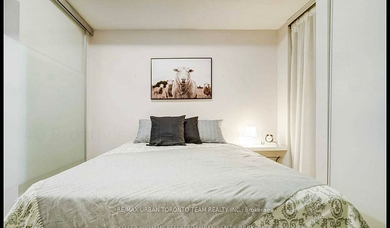 Toronto Townhouse for rent - 1 Bedroom — photo 11