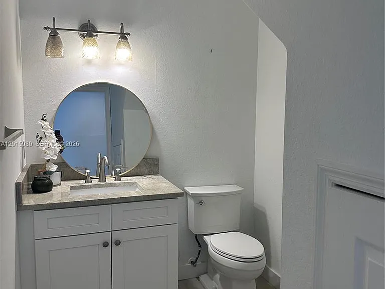 5402 Pointe Villa Dr #B — Photo 5