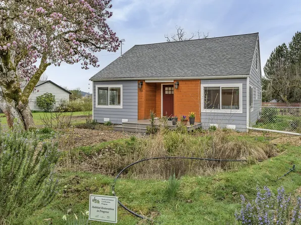 715 S 8th Ave, Cornelius, OR 97113