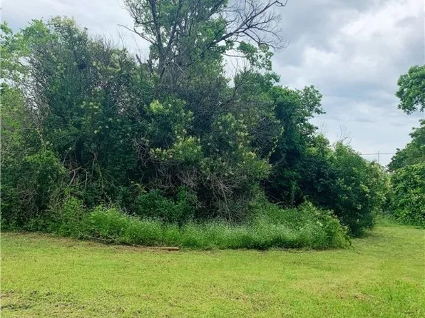 915 Henderson St, Temple, TX 76501