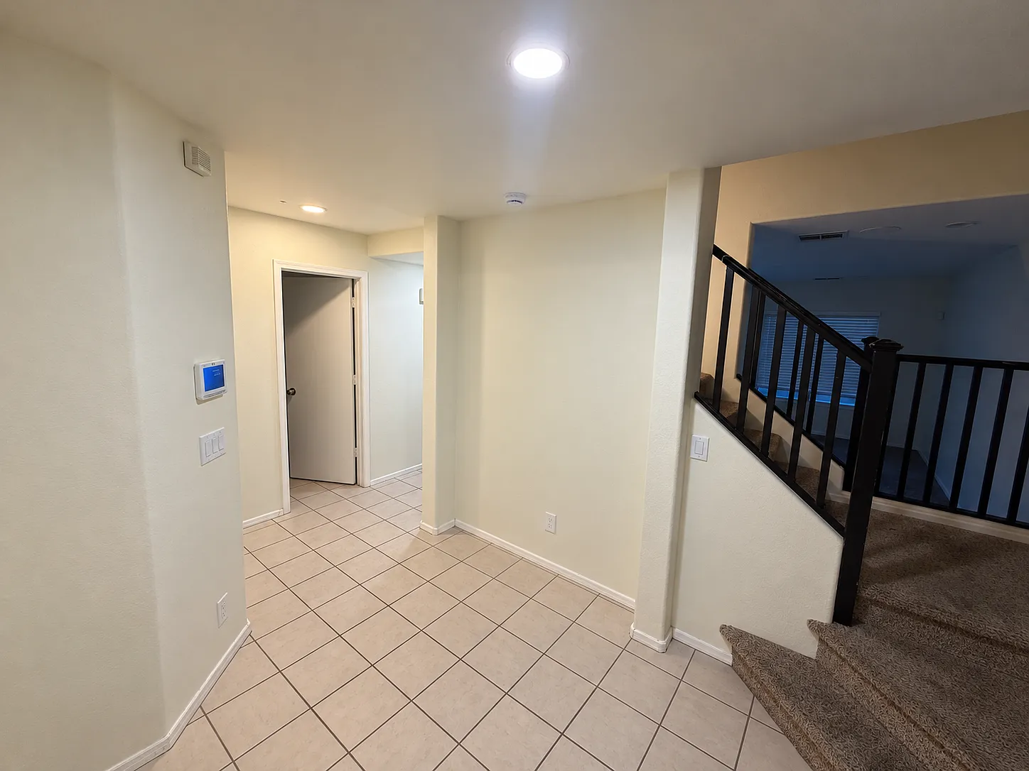 4 bed, 2177 sqft, $3,100 — Photo 3