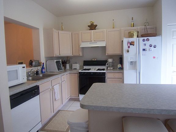 5th image of 1040 Chadwick Dr