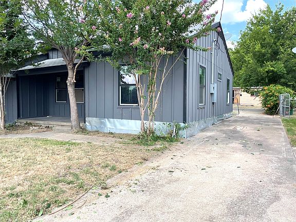 3rd image of 3812 Park St