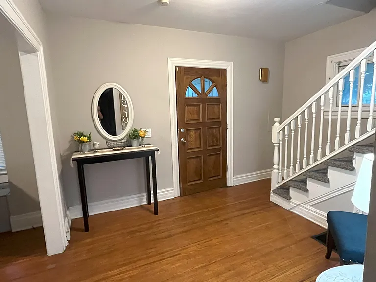 57 Barton St — Photo 9
