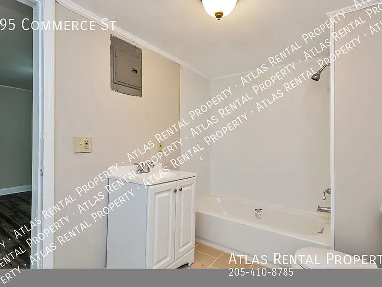 495 Commerce St — Photo 19