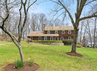 462 Galloping Hill Rd, Fairfield, CT 06824