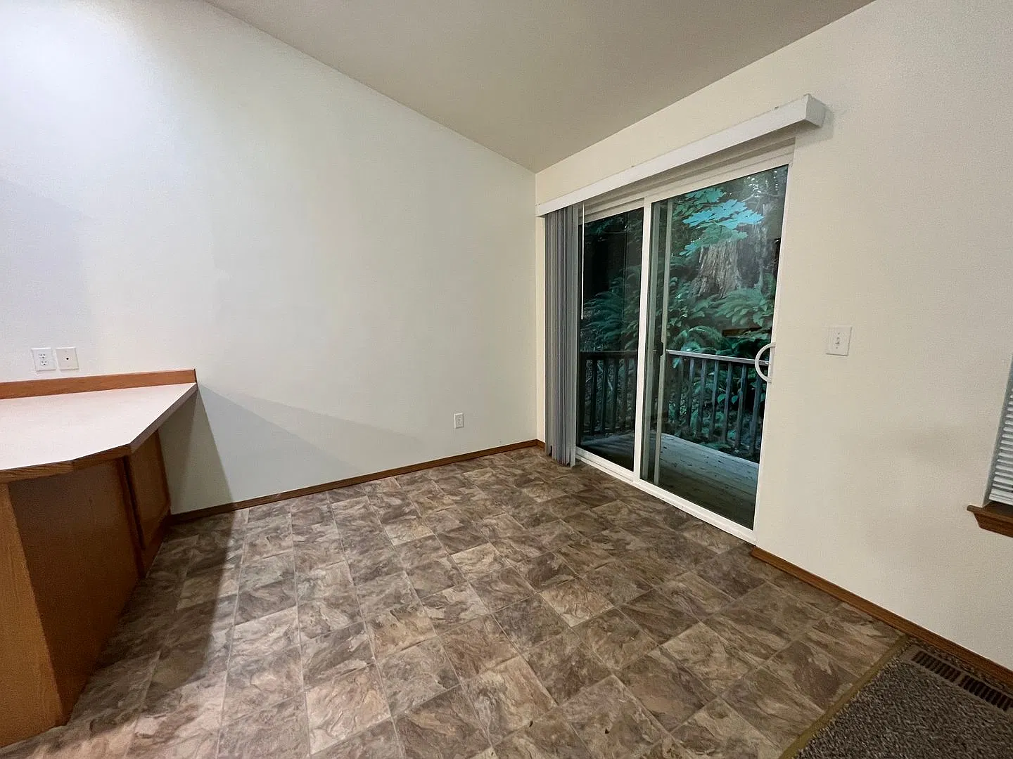 Large Home in Sudden Valley w/ Attached Garage — Photo 4