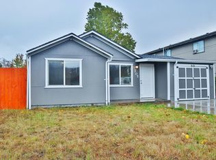 305 39th St, Springfield, OR 97478