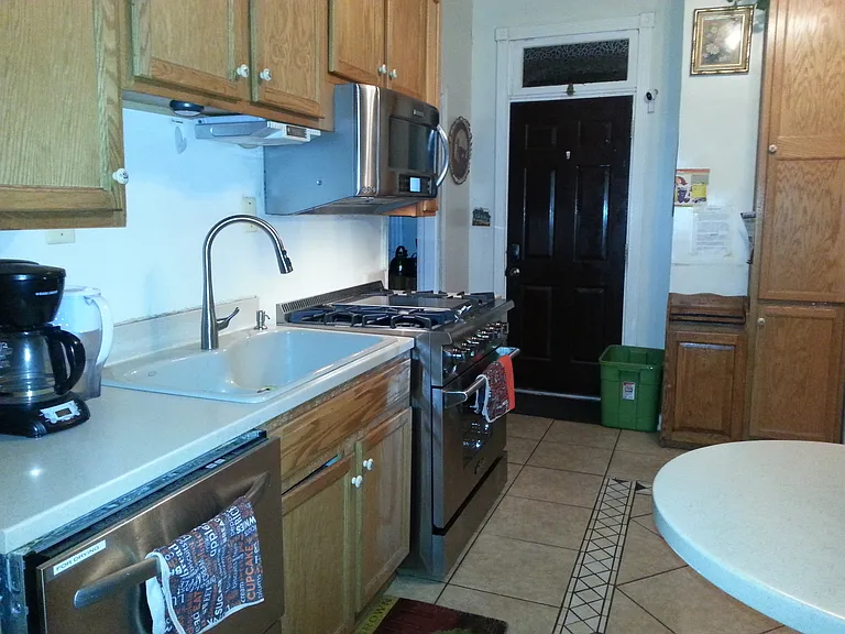 4300 8th St NW — Photo 7