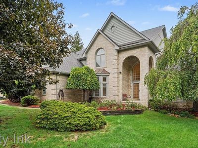 27208 Hampstead Blvd, Farmington Hills, MI, 48331