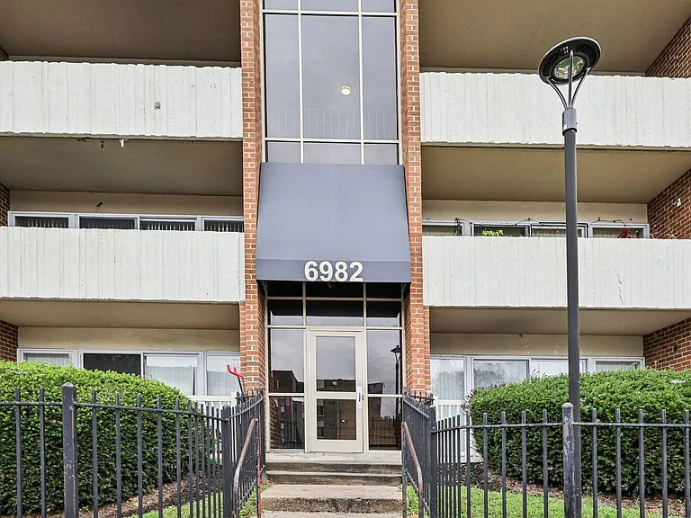 Courts at Walker Mill Apartments — Photo 19