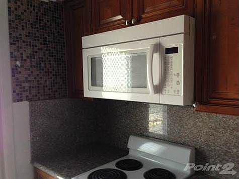 5th image of 1560 NE 127th St APT 204