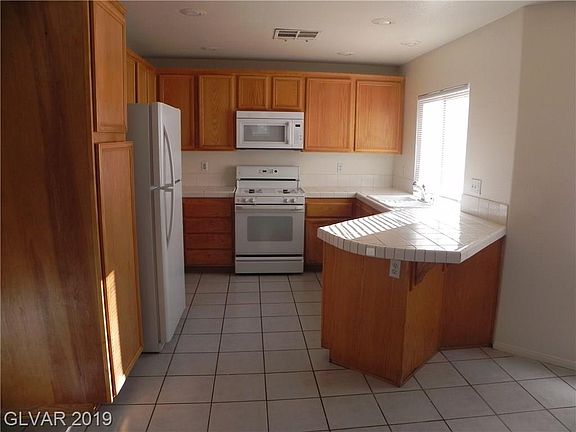 4th image of 8141 Shady Glen Ave