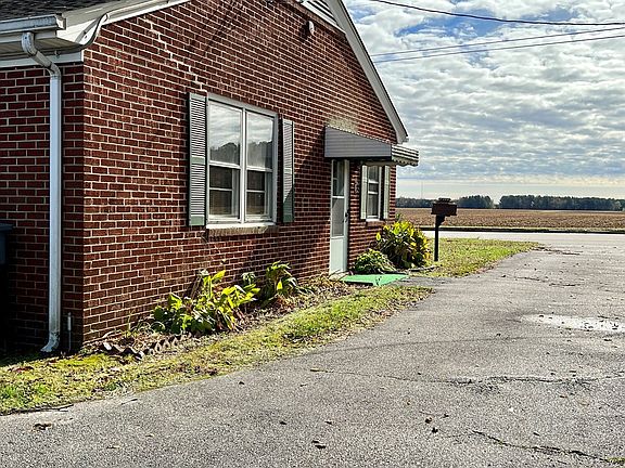 4th image of 11011 State Highway 158