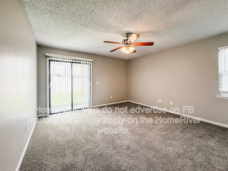 7966 Amandas Crossing Dr E — Photo 12