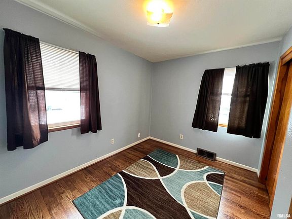 5th image of 961 Newell Ave