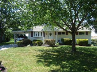 3111 Robin Rd, York, PA 17404