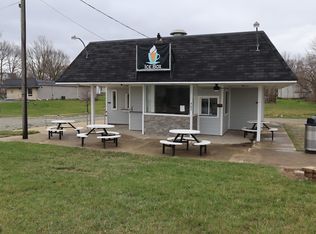 407 W North St, Walnut, IL 61376