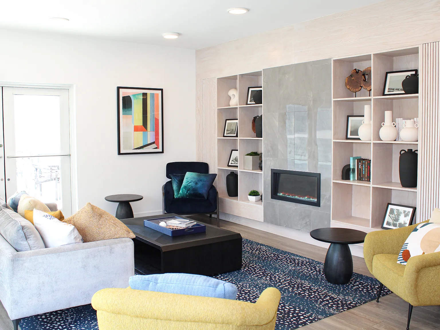 Point and Ravine Apartments — Photo 2