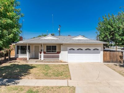 2437 E Acacia Ave, Fresno, CA, 93726