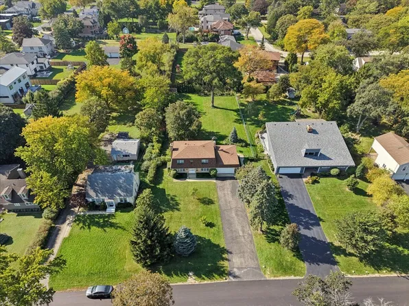 904 Elmdale Rd, Glenview, IL 60025