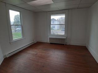 1708 Grove Ave APT 2, Radford, VA 24141