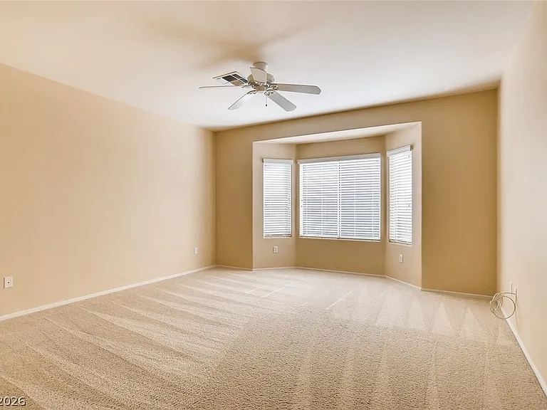 3027 Hickory Valley Rd — Photo 10
