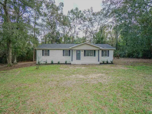 147 San Carlos Dr, Cantonment, FL 32533