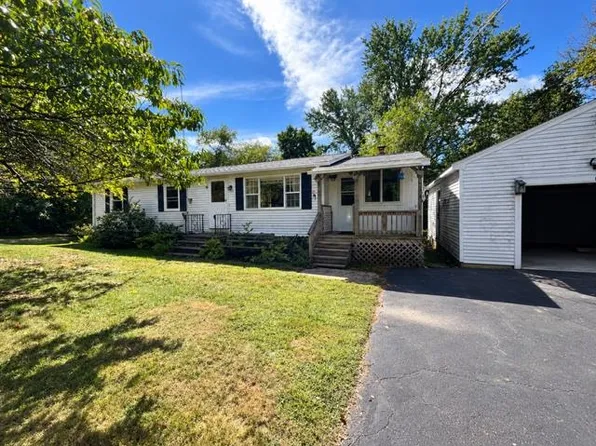 15 Harriman Road, Plaistow, NH 03865