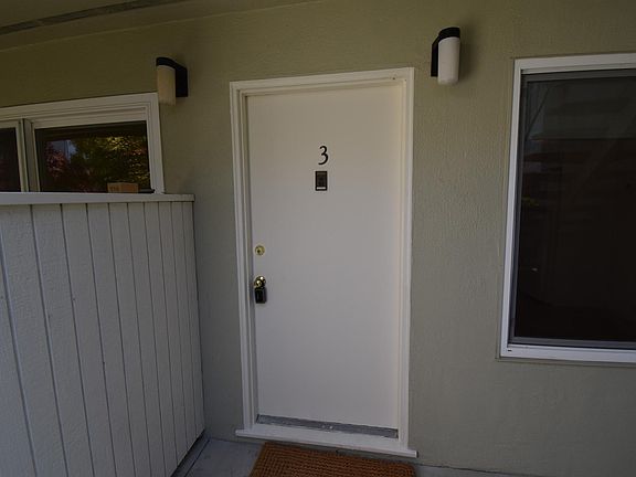 3rd image of 1307 Palos Verdes Dr #3