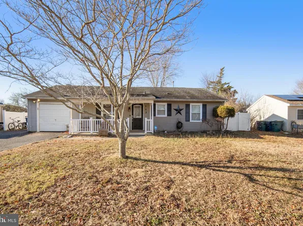 113 Cayuga Lake Dr, Little Egg Harbor, NJ 08087