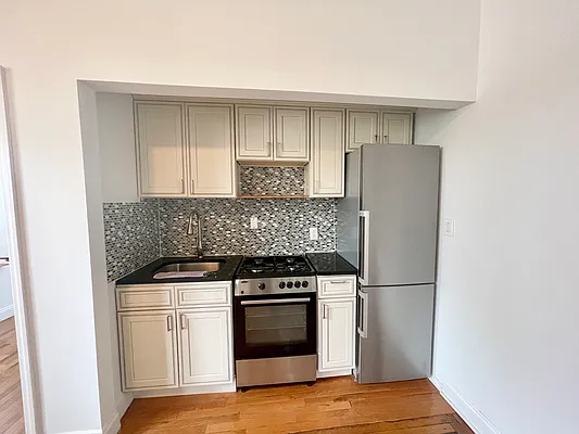 Rented by Ink Realty Services LLC | media 3