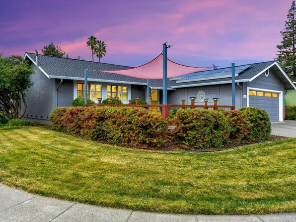 3871 Klamath Way, Napa, CA 94558