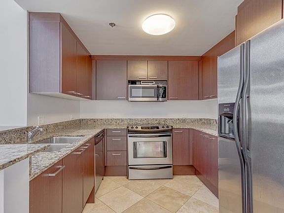 5th image of 3001 SW 27th Ave #L406