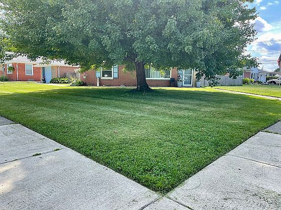 4th image of 11080 W Clements Cir