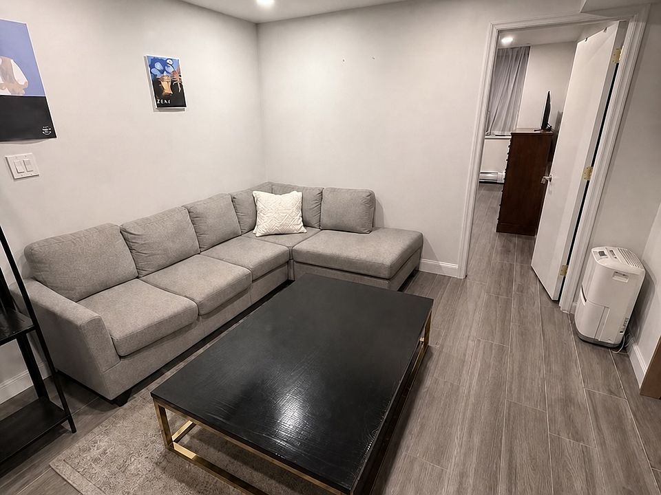 1st image of 236 W 16th St APT 1D