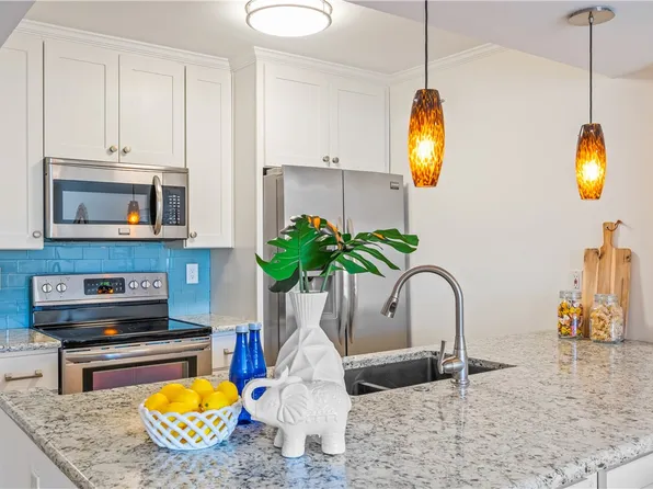 4150 Highway A1a APT 104, Vero Beach, FL 32963