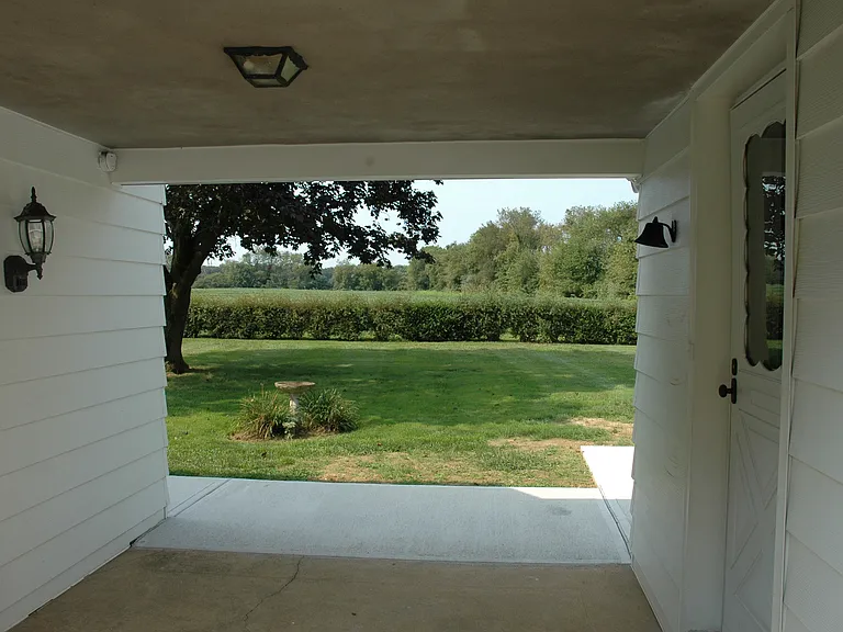 195 Robbinsville Edinburg Rd — Photo 32