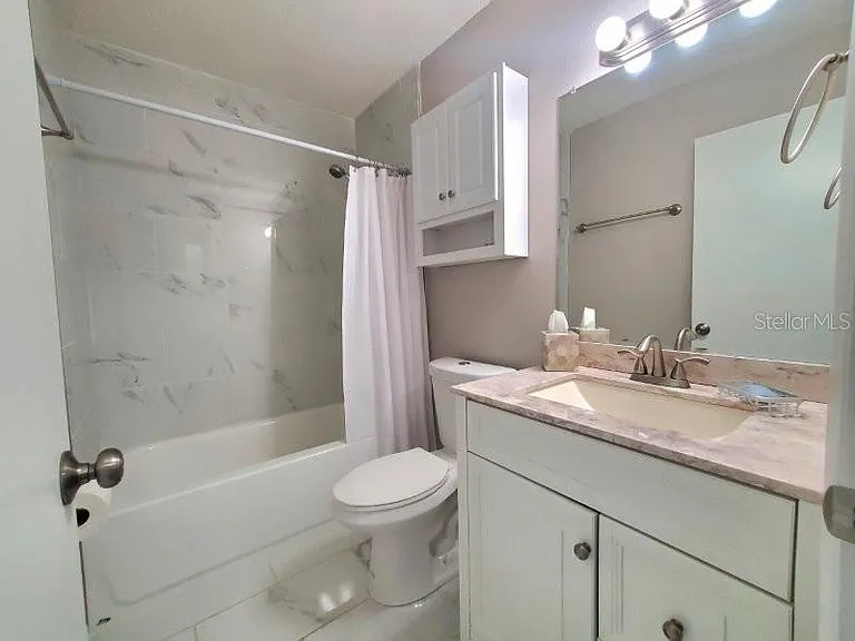 7855 W Price Blvd — Photo 16