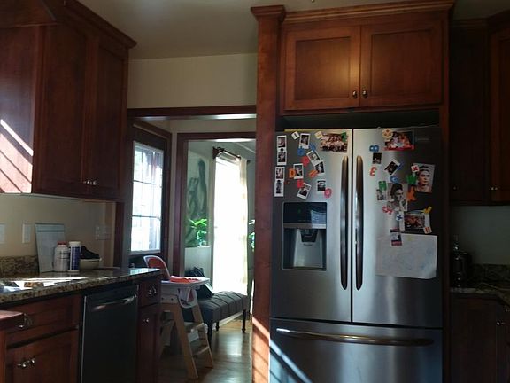 Newly Remodeled Kitchen 2