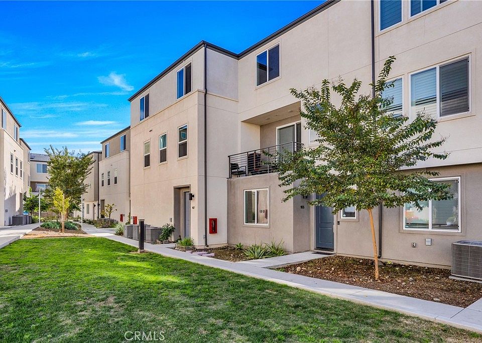 1st image of 5402 Calle Sandwaves Unit 165